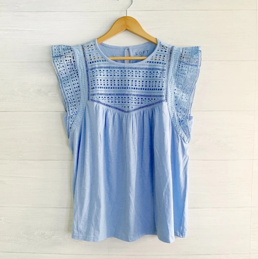 NWOT'S LOFT Blue Eyelet Contrast Cotton Flutter Sleeve Top